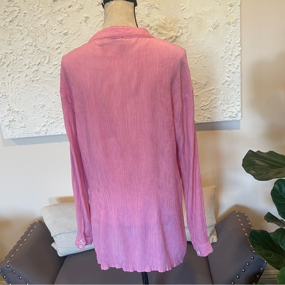 White Fox Womens Take Me Out Oversized Button Down Shirt Crinkle Pink Sz S/M - Picture 7 of 11